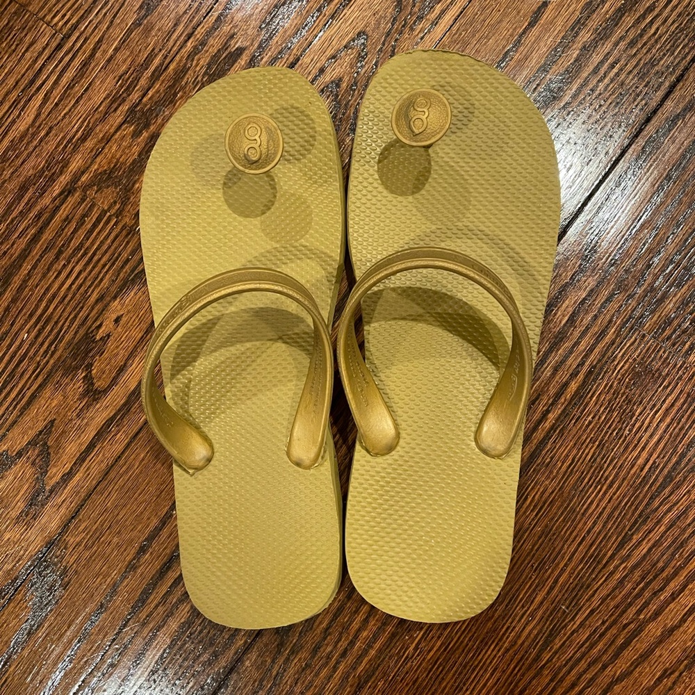 Gurus Gold Eco Friendly Natural Rubber Sandals
